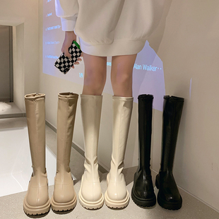 平口显瘦长筒靴子女2023秋冬新款,厚底高筒奶茶白色马丁靴骑士长靴